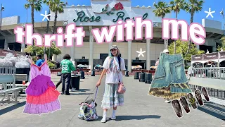 THRIFT WITH ME // thrifting for *MYSTERY BUNDLES* at the largest flea in LA!!!