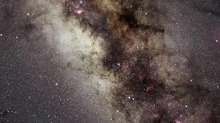 Hubble Zooms Into the Center of the Milky Way | Video