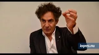 Etienne Klein 2016   Les grandes leçons de l'infiniment petit   conférence en français i