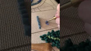 A Quick Rug Hooking Demo with Different Hooks!