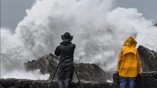 Storm Watching at Shore Acres - Coos Bay