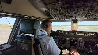 Beautiful BOEING 747 TAKEOFF from New Yort JFK Airport, runway 22R (Cockpit view)