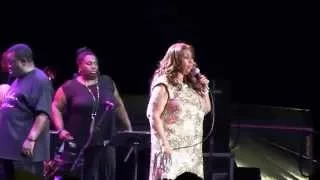 Aretha Franklin- "Rolling in the Deep"/ "Ain't No Mountain High Enough" Live in Syracuse 7-18-15