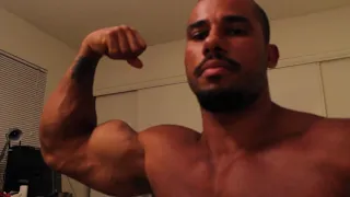 Model & Rapper Samson Biggz In 2012 At His Most Ripped! Showing Off His Biceps