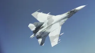 2 Russian Su-27 Flankers buzz pass the US B-52 bomber.