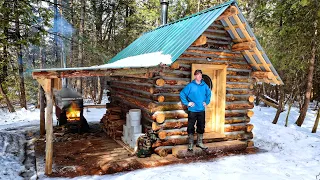 MAPLE SYRUP at the SUGAR SHACK in the Woods! (Amazing Maple Candy Start-to-Finish)