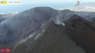 17/12/2021 El volcán en toda su extensión. Erupción La Palma IGME