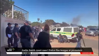 Joslin Smith I Police fire teargas as protesters push their way into court