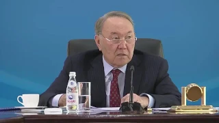 Назарбаев: Лицо помыли, а задница вся дырявая...