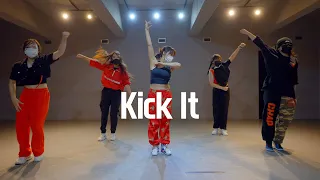 NCT 127 엔시티 127 - 영웅 (英雄; Kick It) | NARIA choreography