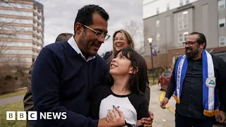 Celebrations as 222 newly freed Nicaraguan opposition prisoners land in US - BBC News