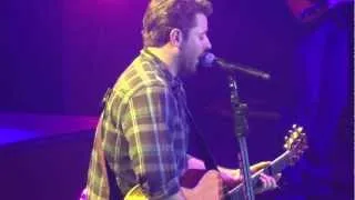 Chris Young "Lost" live