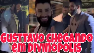 Gusttavo Lima chegando em Divinópolis para seu primeiro show da semana. CONFIRA