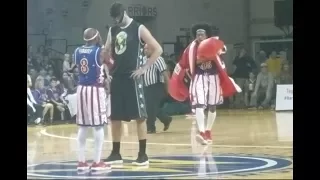 Harlem Globetrotters in Santa Cruz, Hilarious Water thrown on crowd 11/2/2017