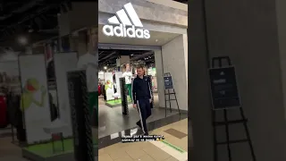 Юра Волков купил костюм adidas