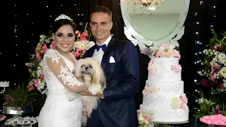 Casamento emocionante com revelação de gravidez da noiva