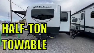 Travel Trailer under 26 Feet in Total Lenght with an Amazing Kitchen