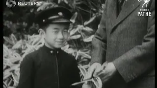 JAPAN: Emperor Hirohito and family take a trip to holiday villa in Hayama (1946)