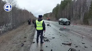 Женщина и 9-месячный ребенок попали в жуткое ДТП под нижним тагилом. Водитель погиб на месте