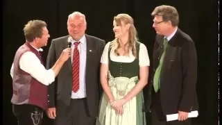 Marlene Speck verabschiedet sich als Bayerischen Bierkönigin 2015/2016