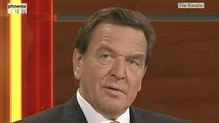 Als Noch-Kanzler Gerhard Schröder 2005 in der Elefantenrunde auftrat