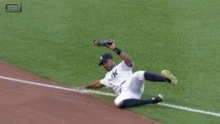 BOS@NYY: Young makes nice sliding catch to open game