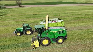 Žita - Řezačka JD 8600, Traktory JD 8310R, JD 7290R, JD 6630 Premium, JD 7530 Premium