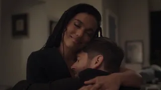 New Amsterdam 4x11 Hug scene Max & Helen, Ryan Eggold & Freema Agyeman