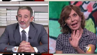 Palazzo occupato Spin Time, il dibattito tra Sabina Guzzanti e Senaldi: "Inevitabilmente le ...