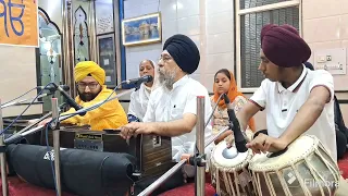 Gurbani Kirtan ☬ Mera Satgur Peyara Kit Bidh Miley (bunty@kalkaji)