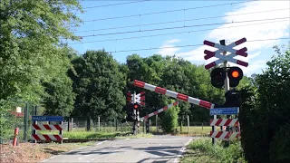 Spoorwegovergang Houthem-St. Gerlach / Dutch railroad crossing