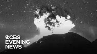Mexican volcano El Popo erupts, triggering an earthquake