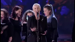 Annie Lennox Angels From The Realms of Glory Live Vatican 2017