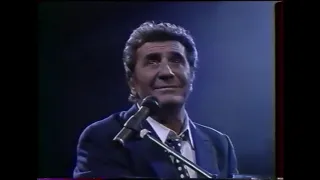 Gilbert Bécaud   C'est en septembre   (Live)