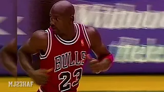 Michael Jordan's Low Post Game is Next Level! (1996.11.23)