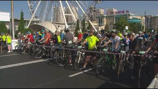 Около тысячи участников собрала велогонка Tour оf Almaty-2022