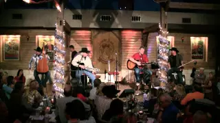 Man's Song and Re-proposal to his Wife of 13 years at a Mark Chesnutt Concert - Full Video