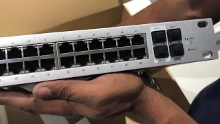 Unboxing Unifi Switch 48 500W