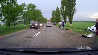 Страшная авария между Марьинской и Новопавловском ставропольского края
