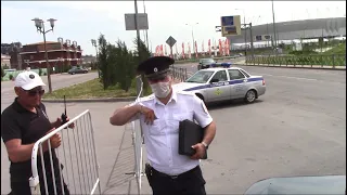 Противно! Носитель погон во всей красе!