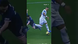 Payet destroys Messi 😳
