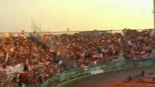 Curva Ancona in Livorno-Ancona Chi non salta e' na ascolano bis (giugno 2003)