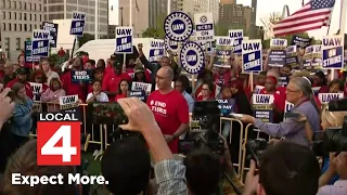 UAW workers took to the streets of Downtown Detroit for a strike rally
