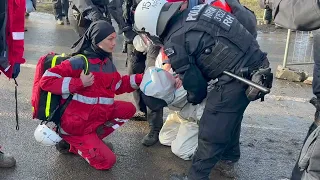 11.1.23 Polizeigewalt bei Räumung in lützerath