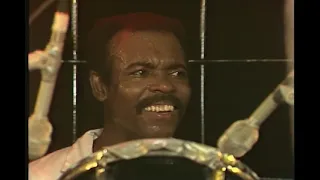 HARVEY MASON drum solo  (live, 1985)