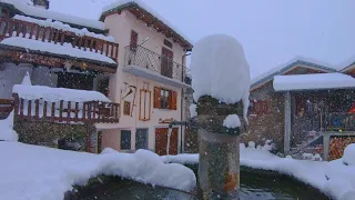 A Walk under an EPIC SNOWFALL in one of the MOST BEAUTIFUL villages of the Italian Alps: USSEAUX 4k