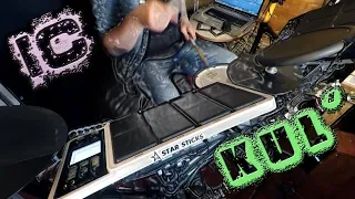 Человек-оркестр IC играет крутой EDM трек "Kul" / One Man Band Performance