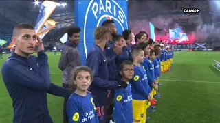 OM - PSG (2018) : L'entrée des joueurs pénètrent dans un Vélodrome bouillant ! - 28/10/18 -