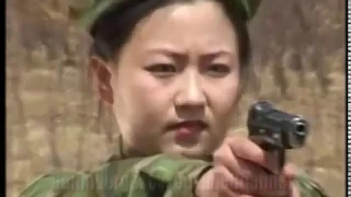 Северокорейские девушки-военнослужащие/North Korean girl soldiers