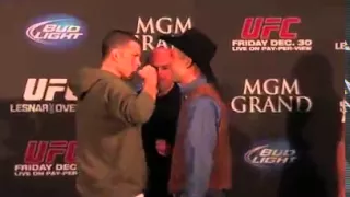 Diaz v Cerrone Staredown - UFC 141 PC